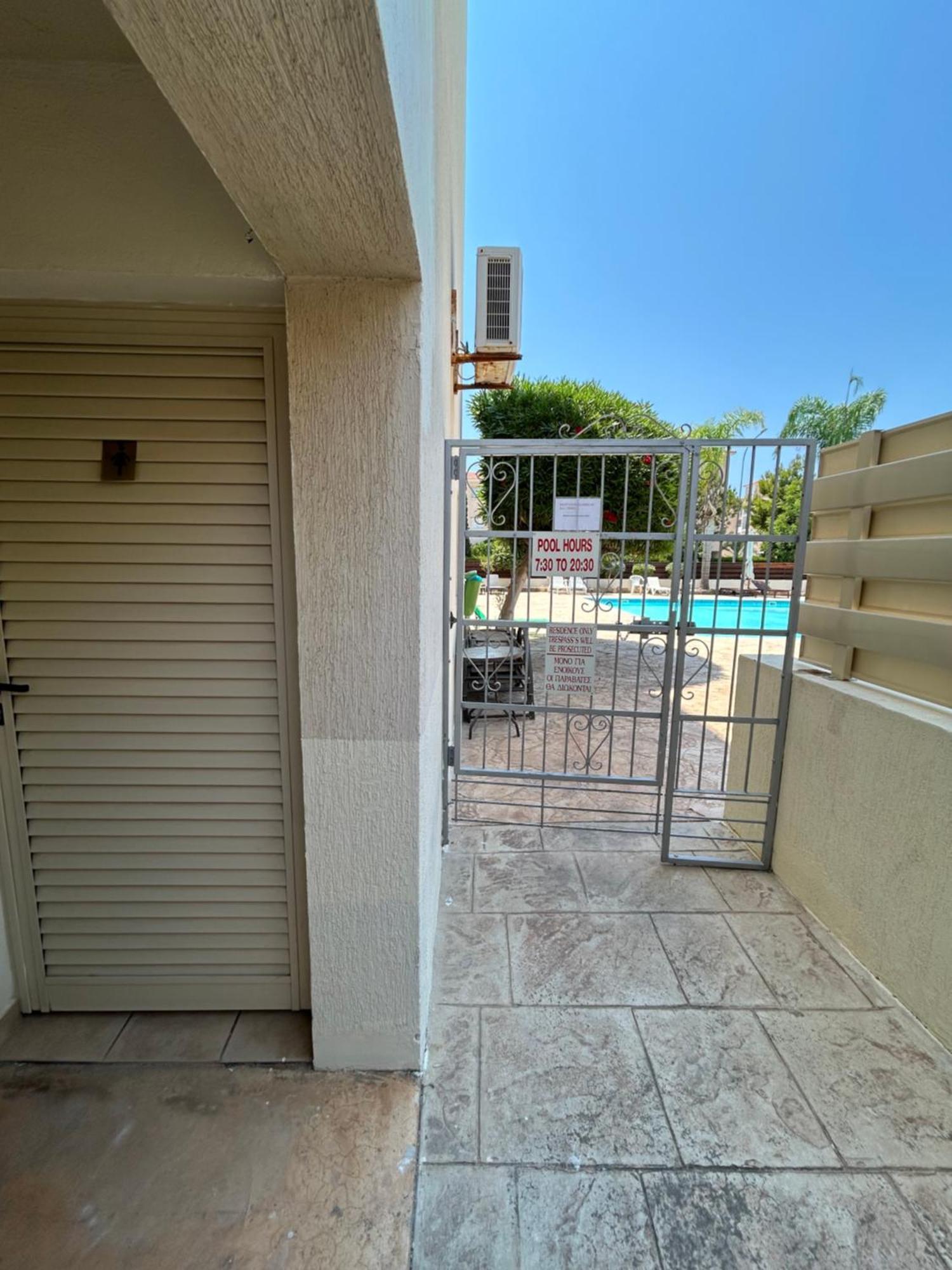 Private Apartment At Aristo Universe III With Pool Paphos Buitenkant foto